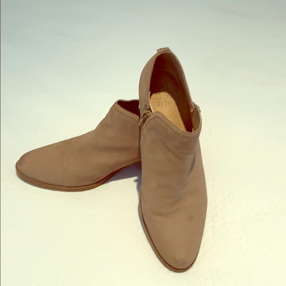 Naturalizer Women’s Zarie Ankle Boot - 11M